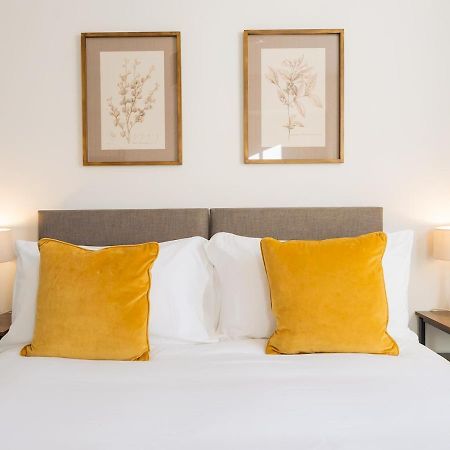 Pass The Keys Stunning 2 Bed Retreat In The Heart Of Bath Apartment Екстериор снимка