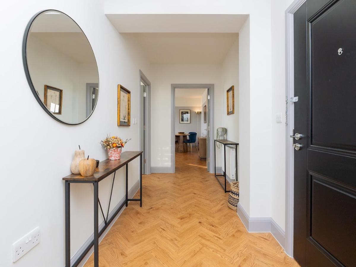 Pass The Keys Stunning 2 Bed Retreat In The Heart Of Bath Apartment Екстериор снимка