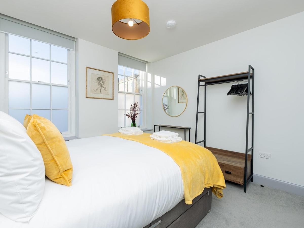 Pass The Keys Stunning 2 Bed Retreat In The Heart Of Bath Apartment Екстериор снимка